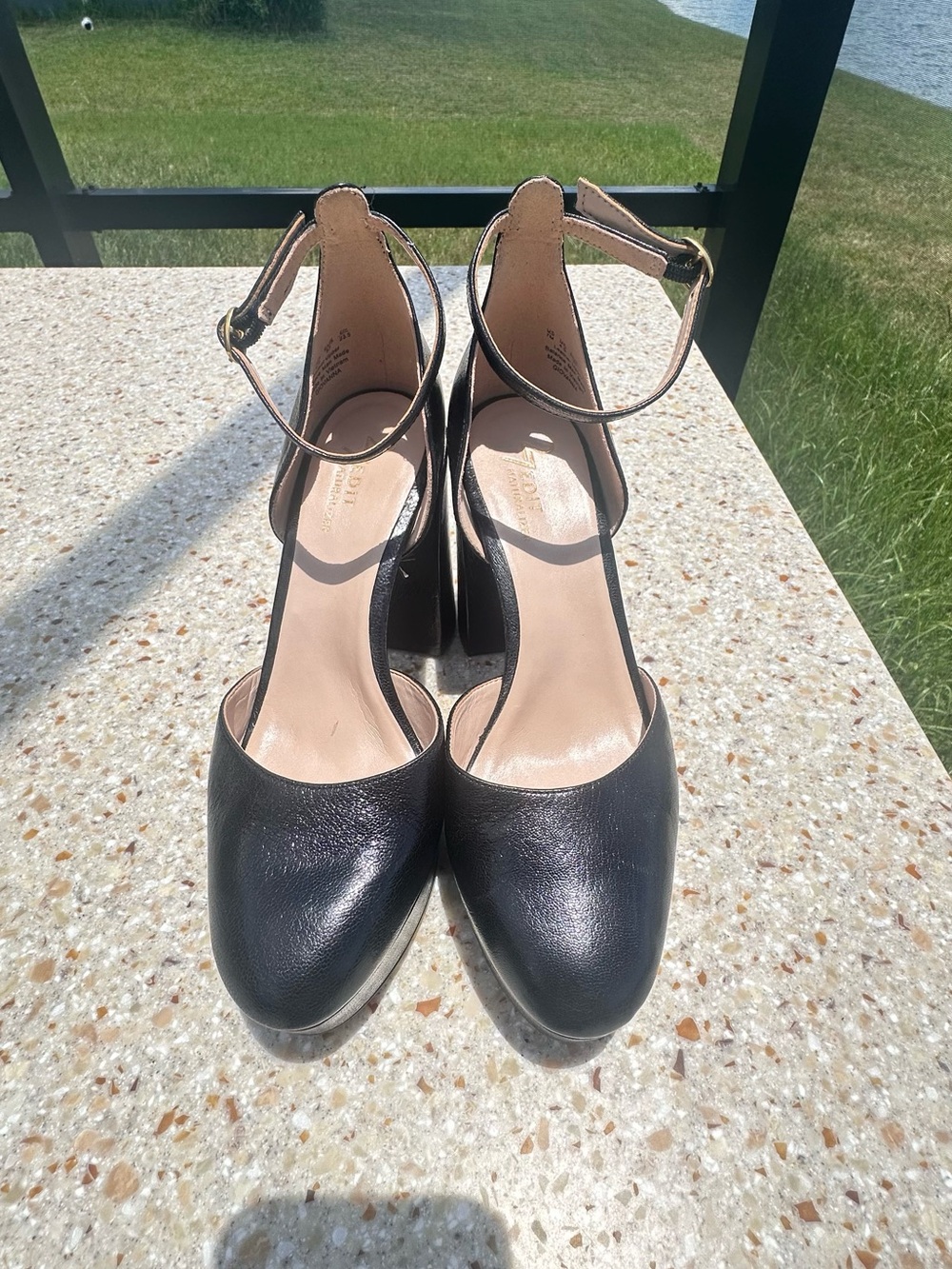 Naturalizer 27 Edit Giovanna black leather ankle strap heels Size 7